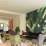 מלון Gold Palais 3*