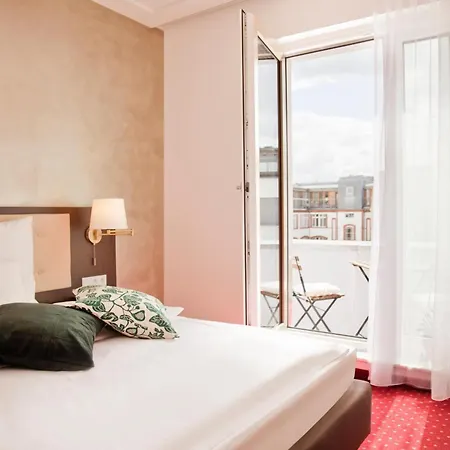 Hotel Gold Palais