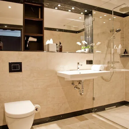 Hotel Gold Palais 3*