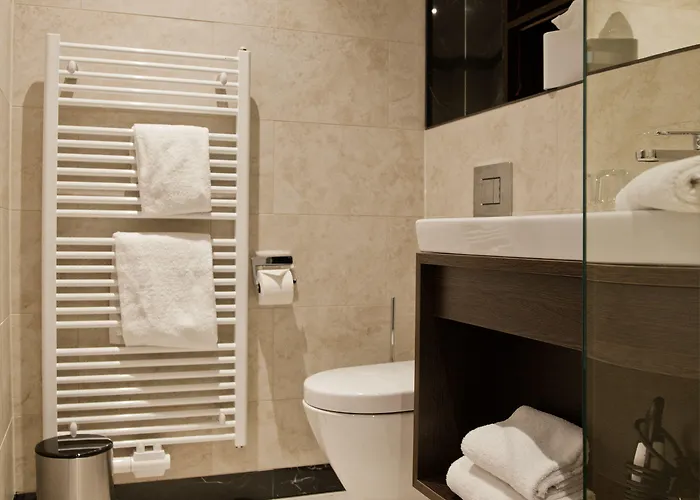 Hotel Gold Palais 3*